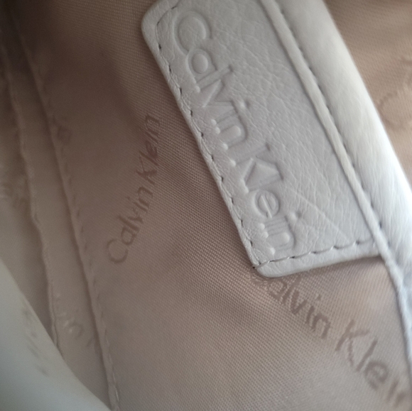 Calvin Klein Wristlet - Picture 5 of 5